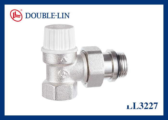 Handwerklicher Radiatorventil Winkel Typ 145psi 32°F bis 248°F Arbeitsdruck BS2779 Gewinde